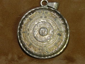 Vinatage sterling silver pendant